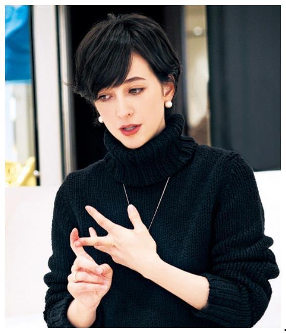 娱乐圈吃瓜男博主是谁,揭秘幕后真相